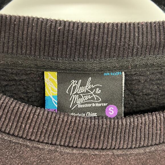 Bleeker & Mercer Extra Plaid Bear - Black/Red - Small - Picture 4 of 8